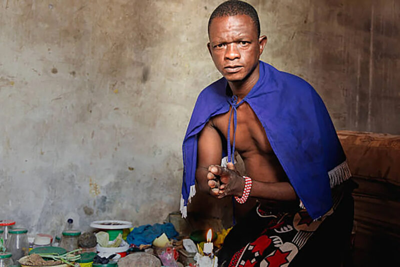 Professeur Mamadou Konaté – Marabout Africain Sérieux & Expérimenté à Paris Professeur Mamadou Konaté – Marabout Africain Sérieux & Expérimenté à Paris